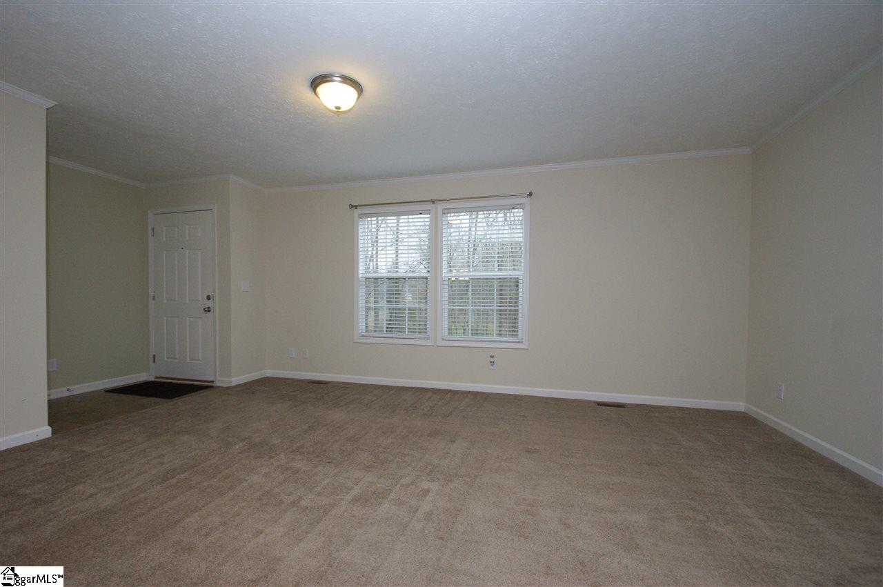 390 Cedar Falls Road Fountain Inn, SC 29644 - Photo 5 of 36
