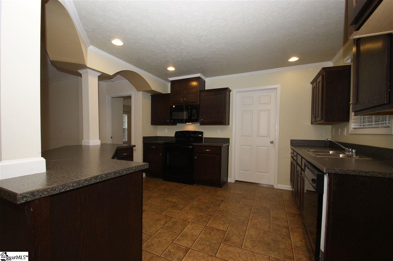 390 Cedar Falls Road Fountain Inn, SC 29644 - Photo 6 of 36