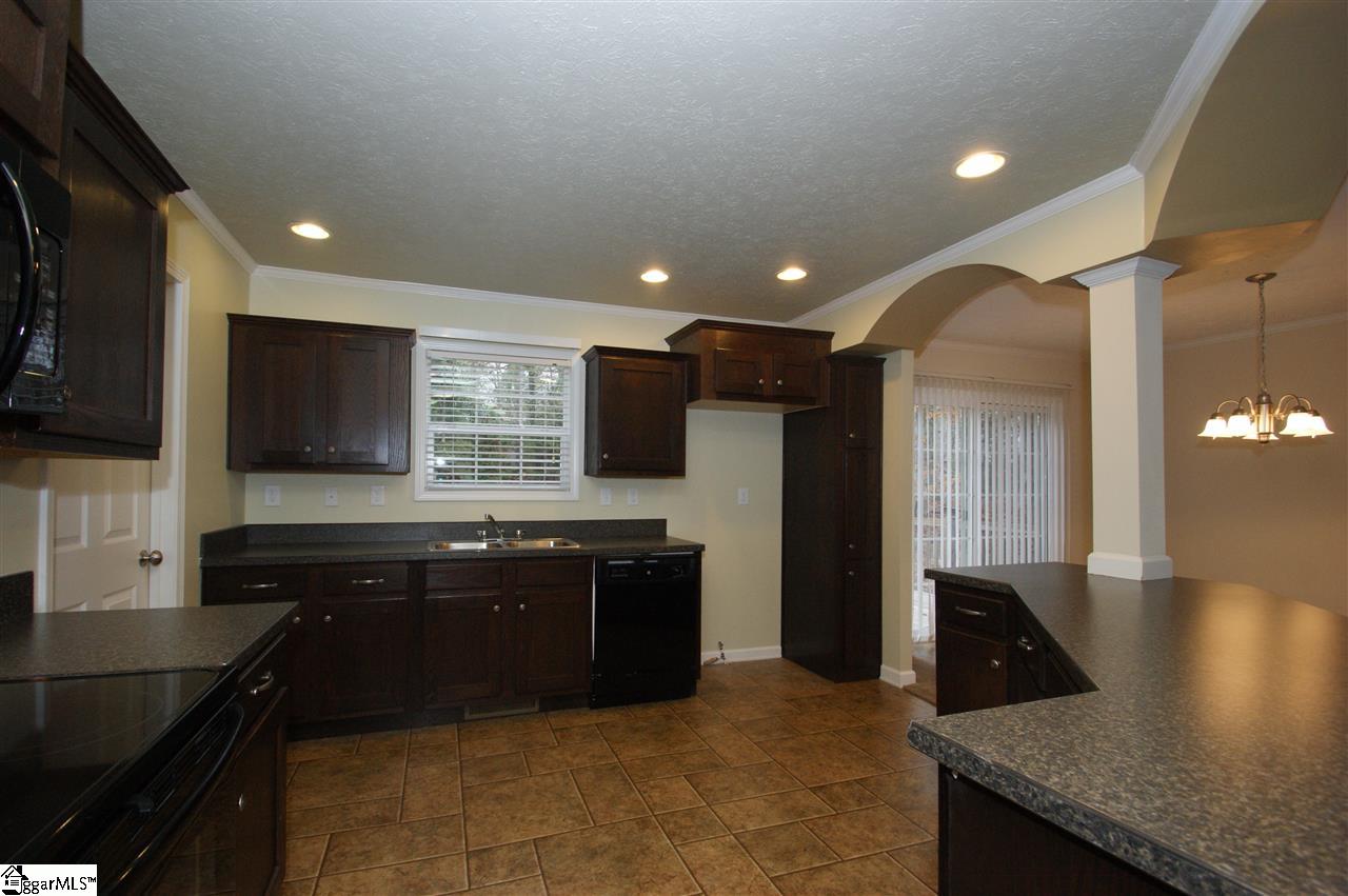390 Cedar Falls Road Fountain Inn, SC 29644 - Photo 7 of 36
