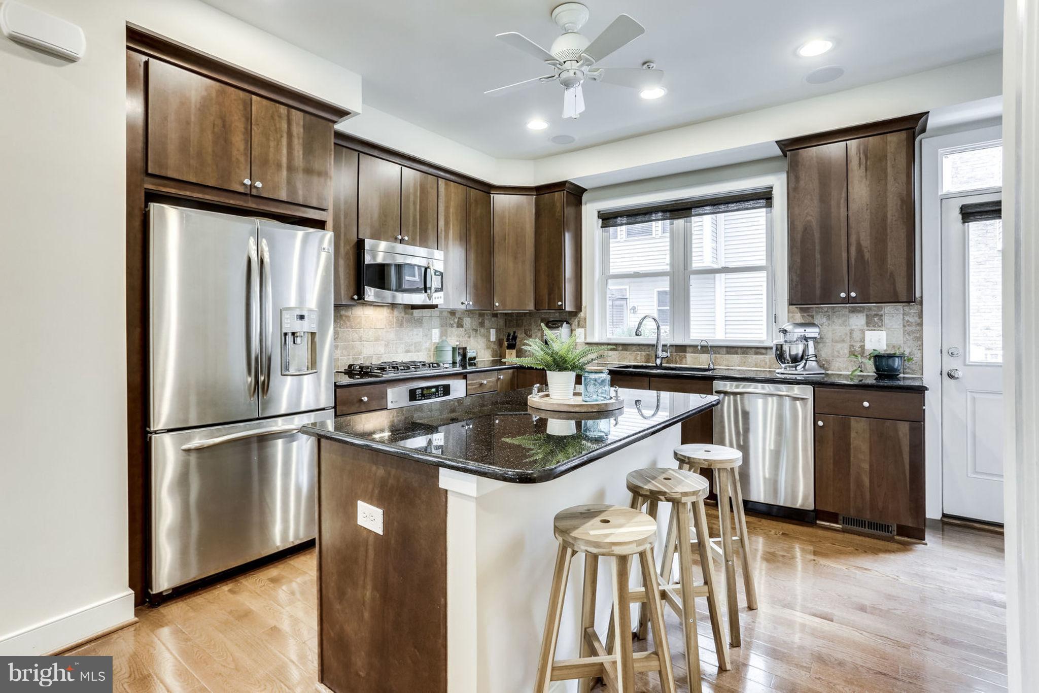 419 K Street Southeast Washington, DC 20003 - Photo 10 of 30 Kitchen
