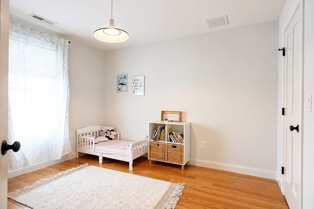 21 Crescent Road, Unit 21 Needham, MA 02494 - Photo 6 of 15