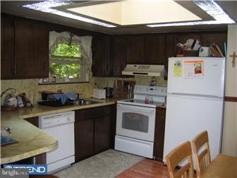 351 Church Lane Road Reading, PA 19606 - Photo 3 of 11