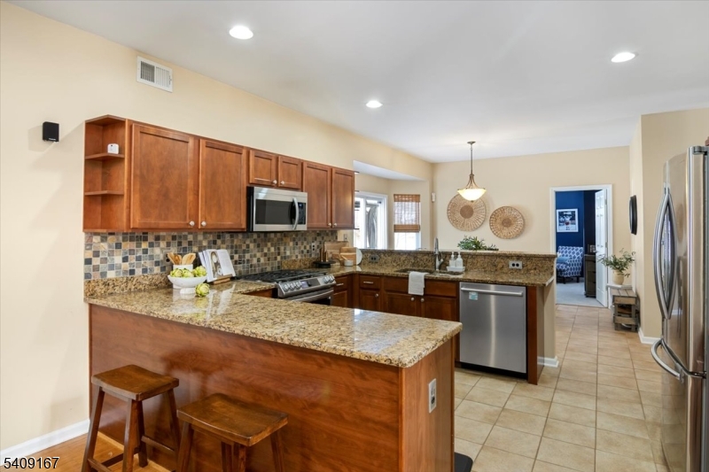 408 Rock Ridge Road Lake Hopatcong, NJ 07849 - Photo 11 of 43