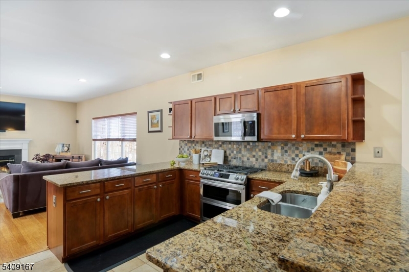 408 Rock Ridge Road Lake Hopatcong, NJ 07849 - Photo 14 of 43