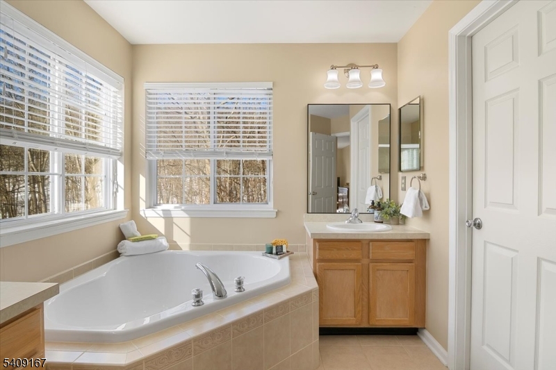 408 Rock Ridge Road Lake Hopatcong, NJ 07849 - Photo 21 of 43