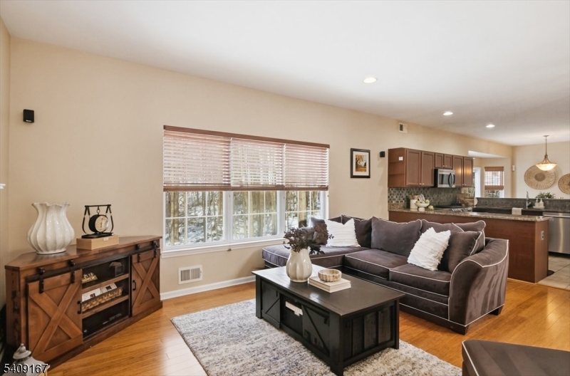 408 Rock Ridge Road Lake Hopatcong, NJ 07849 - Photo 9 of 43