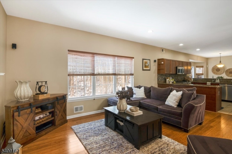 408 Rock Ridge Road Lake Hopatcong, NJ 07849 - Photo 10 of 43