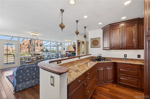 $895,000 | 324 Rivermist Drive, Buffalo, NY 14202