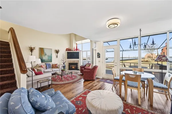 $895,000 | 324 Rivermist Drive, Buffalo, NY 14202