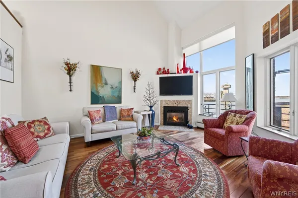 $895,000 | 324 Rivermist Drive, Buffalo, NY 14202