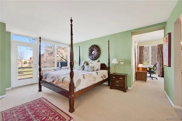 $895,000 | 324 Rivermist Drive, Buffalo, NY 14202