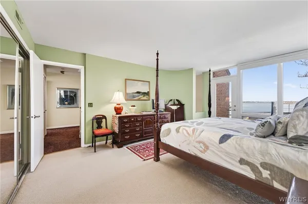 $895,000 | 324 Rivermist Drive, Buffalo, NY 14202