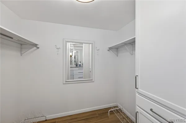 $895,000 | 324 Rivermist Drive, Buffalo, NY 14202