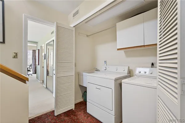 $895,000 | 324 Rivermist Drive, Buffalo, NY 14202