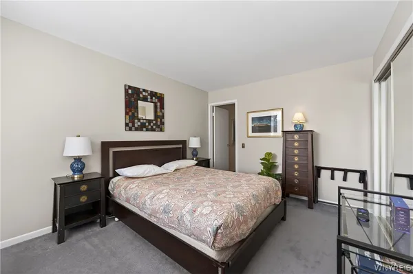 $895,000 | 324 Rivermist Drive, Buffalo, NY 14202