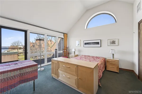 $895,000 | 324 Rivermist Drive, Buffalo, NY 14202