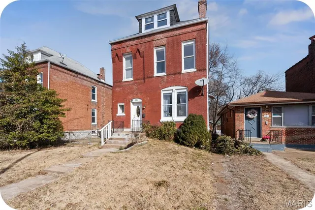 $150,000 | 915 Bates Street, St. Louis, MO 63111