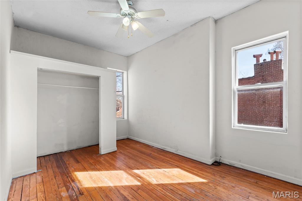 915 Bates Street St. Louis, MO 63111 - Photo 17 of 28