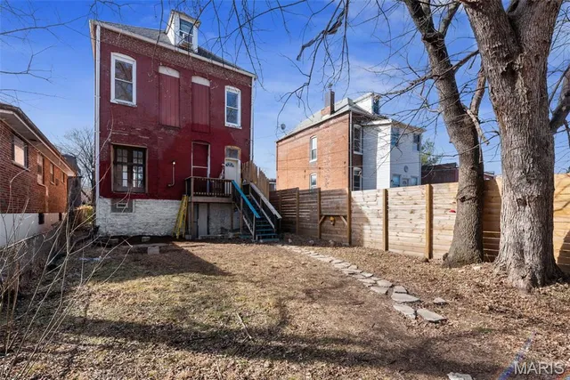 $150,000 | 915 Bates Street, St. Louis, MO 63111