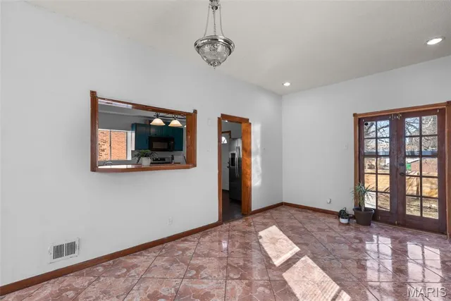 $150,000 | 915 Bates Street, St. Louis, MO 63111