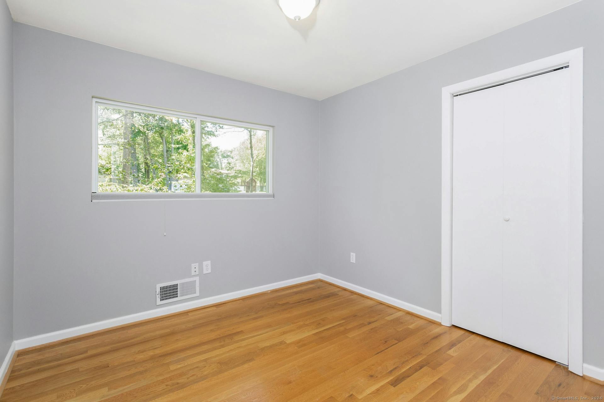5 Wakerobin Road Norwalk, CT 06851 - Photo 16 of 27 Bedroom #3