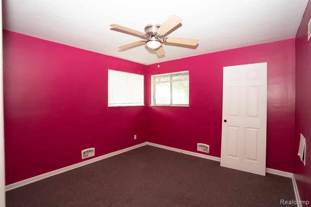 5122 West Bristol Road Flint, MI 48507 - Photo 13 of 31