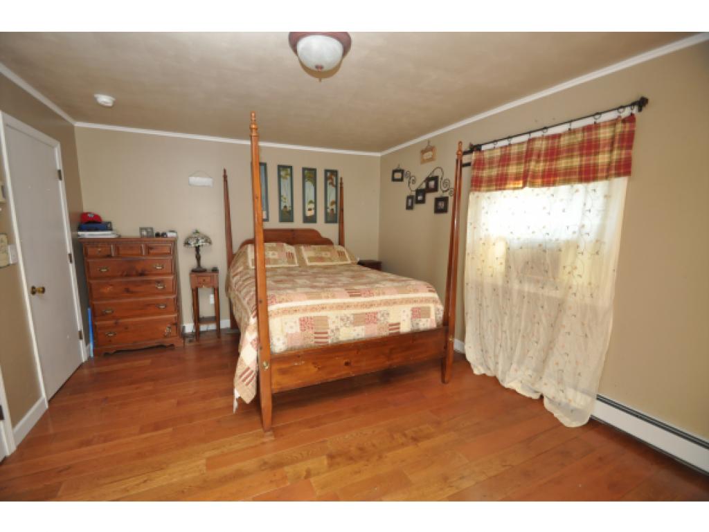 133 Saltmarsh Pond Road Gilford, NH 03249 - Photo 12 of 29 Gallery Image 12