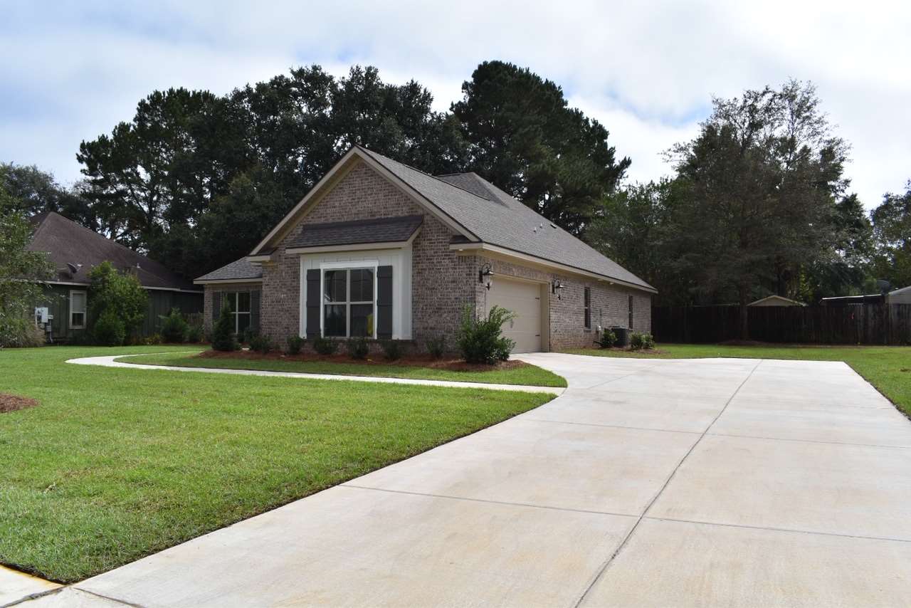 292 Saffron Avenue Fairhope, AL 36532 - Photo 5 of 21