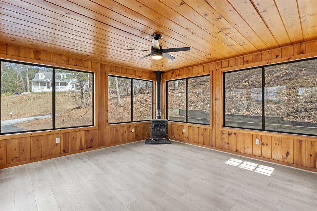 25 Rock Road Tyngsborough, MA 01879 - Photo 13 of 35