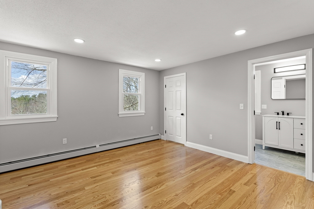 25 Rock Road Tyngsborough, MA 01879 - Photo 16 of 35