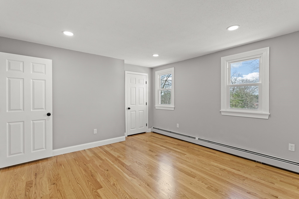 25 Rock Road Tyngsborough, MA 01879 - Photo 19 of 35