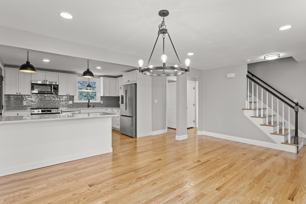 25 Rock Road Tyngsborough, MA 01879 - Photo 4 of 35