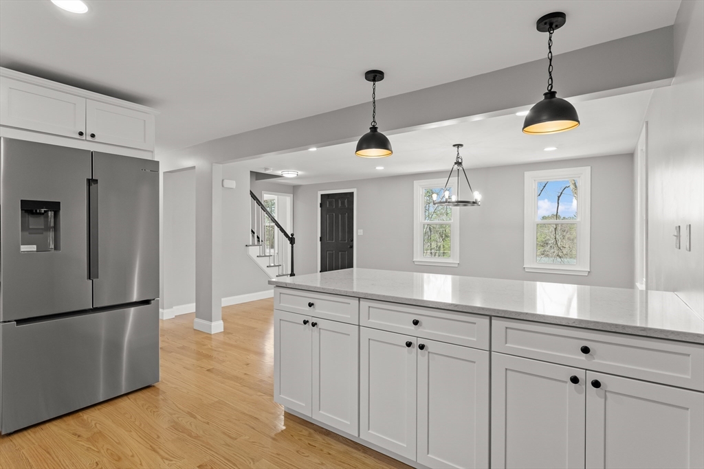 25 Rock Road Tyngsborough, MA 01879 - Photo 7 of 35