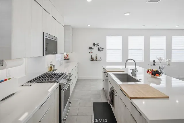 $1,895,000 | 2739 Everly Drive, San Diego, CA 92108