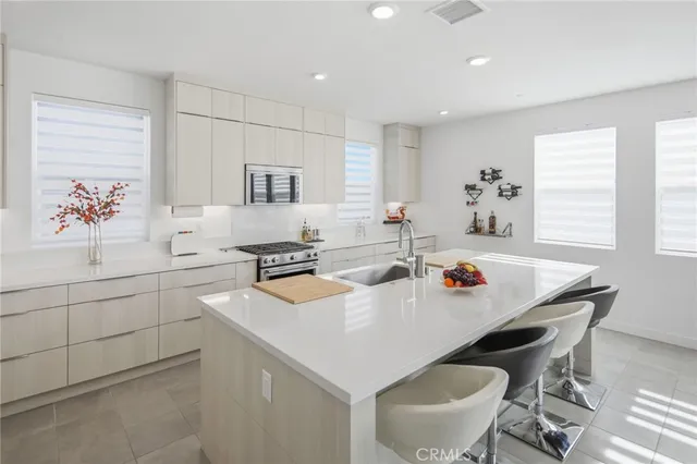 $1,895,000 | 2739 Everly Drive, San Diego, CA 92108