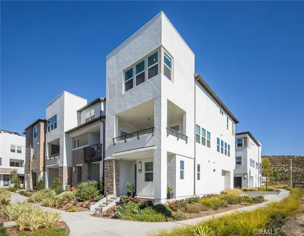 $1,895,000 | 2739 Everly Drive, San Diego, CA 92108