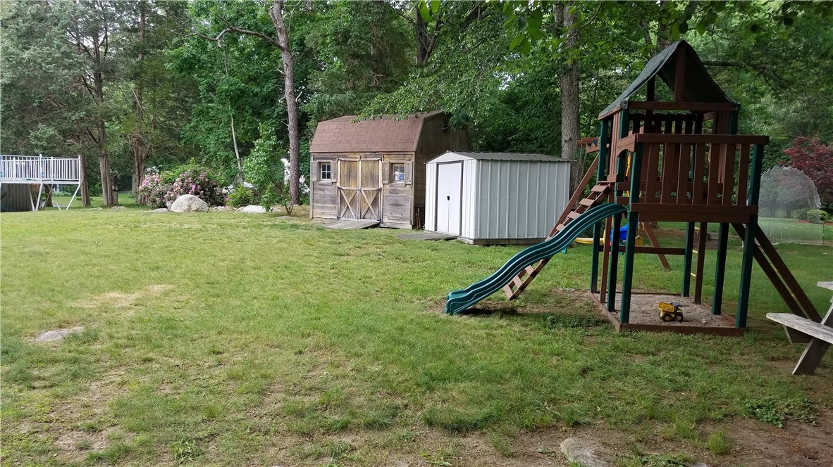 7 Hornbeam Road Coventry, RI 02816 - Photo 4 of 40