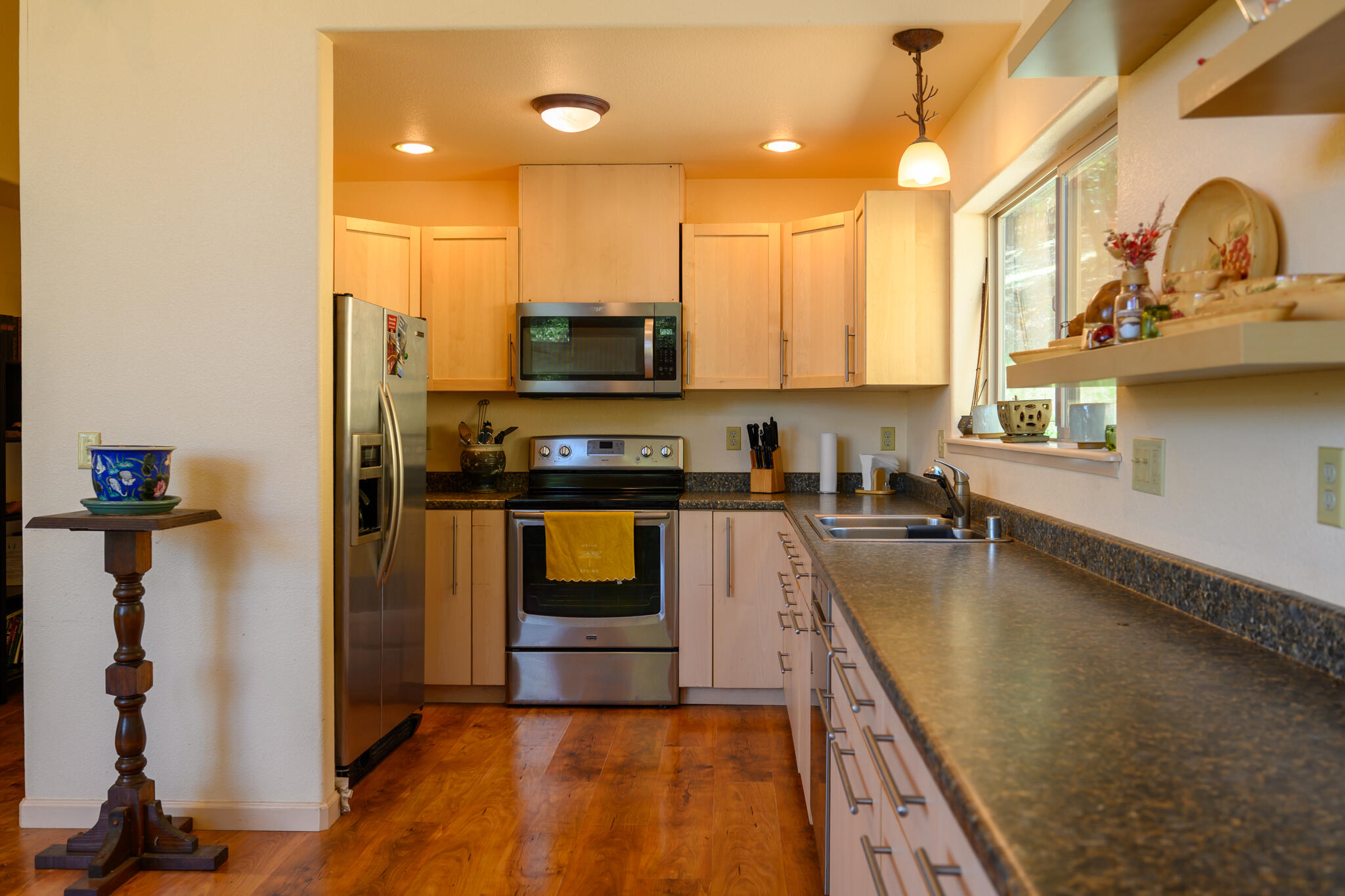 300 Dirt Road Lewiston, CA 96052 - Photo 17 of 54 Kitchen