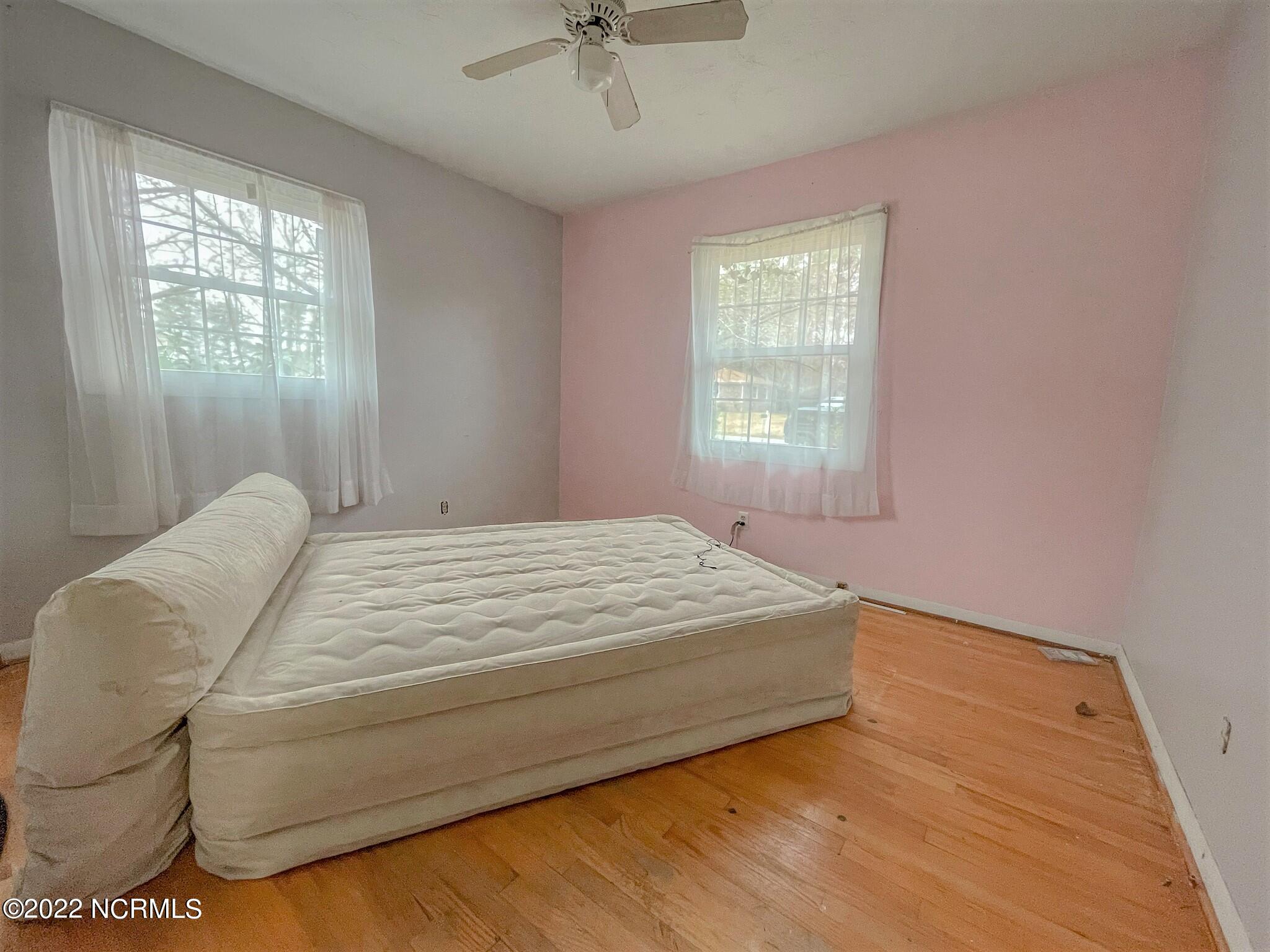 105 Pineview Road Jacksonville, NC 28546 - Photo 7 of 16 Bedroom2