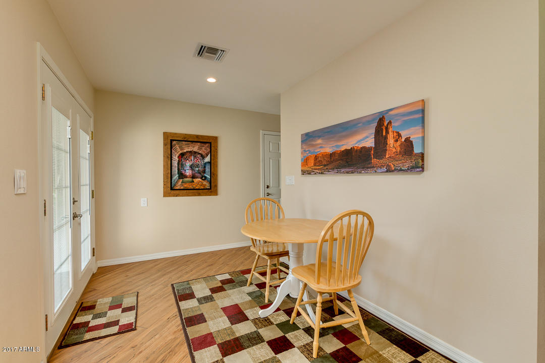 10806 West Hatcher Road Sun City, AZ 85351 - Photo 5 of 36 05-Hatcher