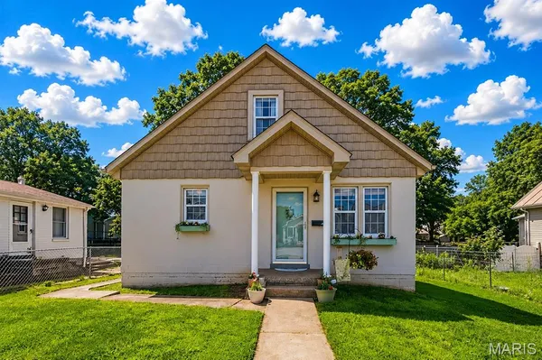$239,900 | 206 Magnolia Avenue, Waterloo, IL 62298