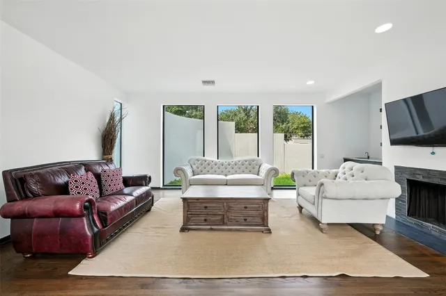 $1,419,900 | 2019 McClendon Street, Houston, TX 77030