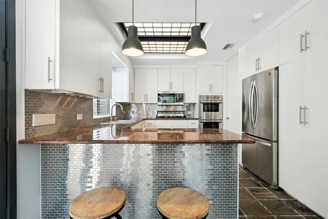 $1,419,900 | 2019 McClendon Street, Houston, TX 77030