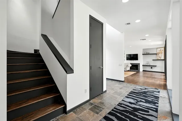 $1,419,900 | 2019 McClendon Street, Houston, TX 77030