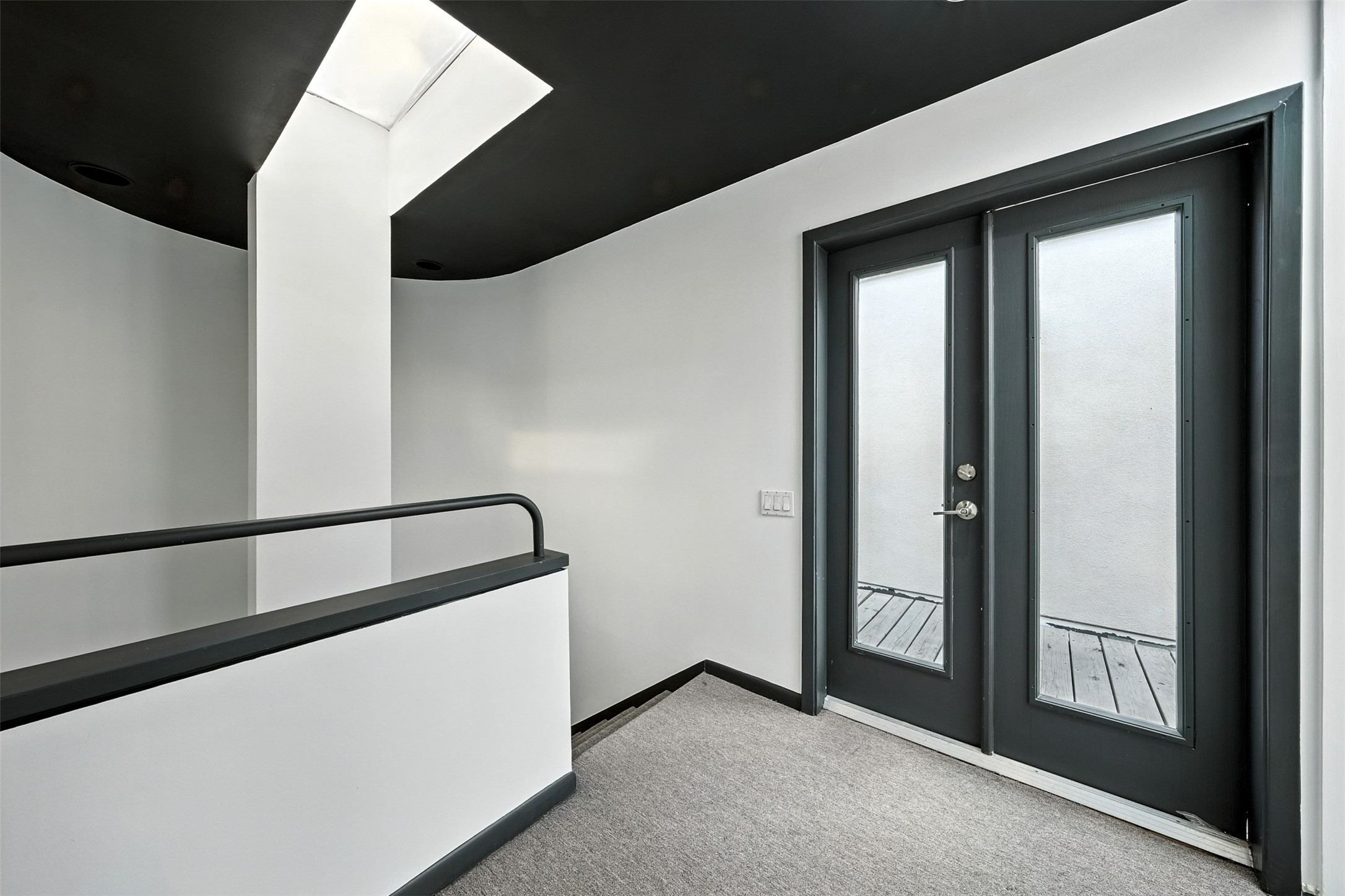 2019 McClendon Street Houston, TX 77030 - Photo 35 of 45 a view of balcony