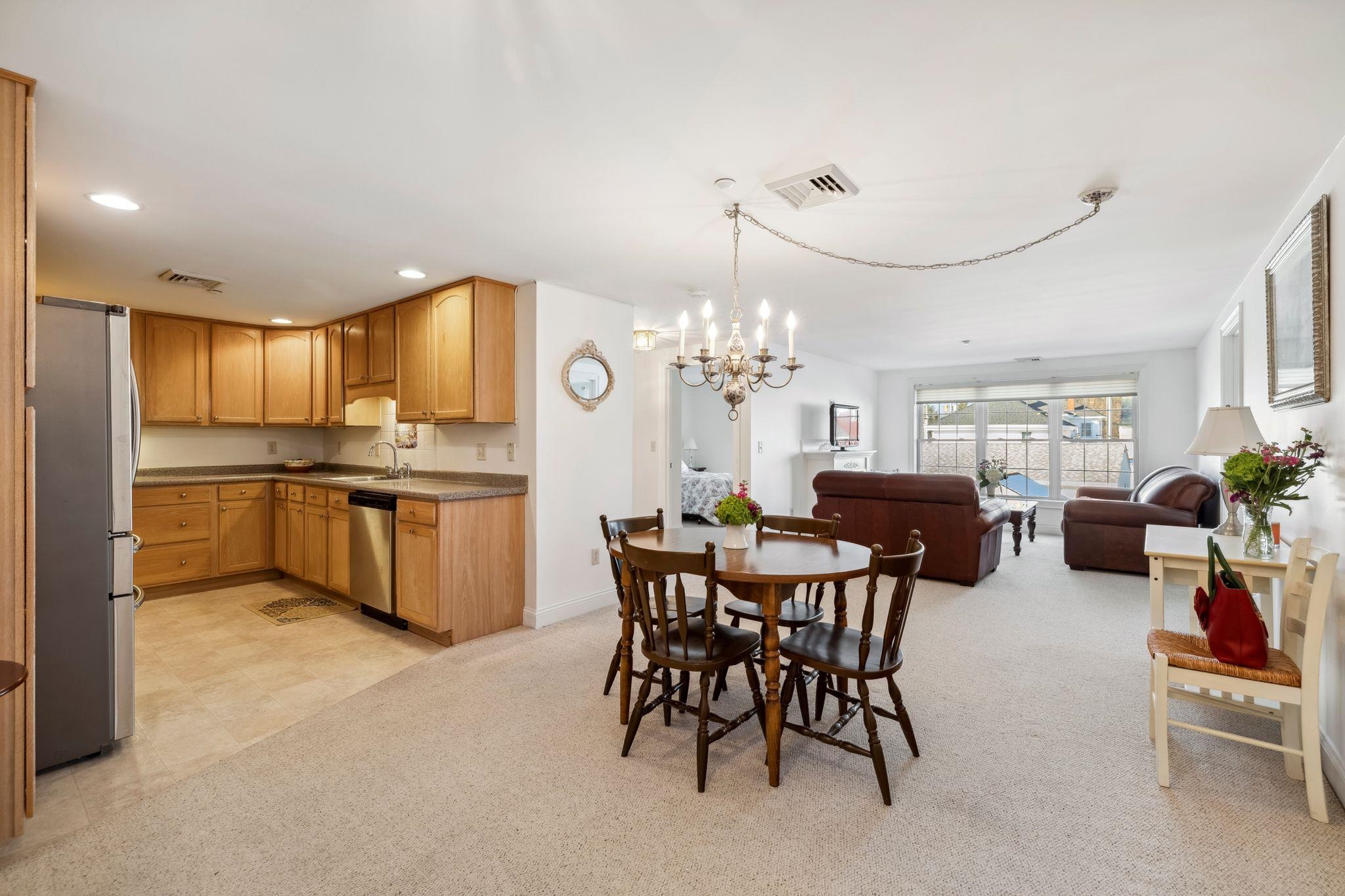 373 Lafayette Road, Unit 202 Hampton, NH 03842 - Photo 3 of 23