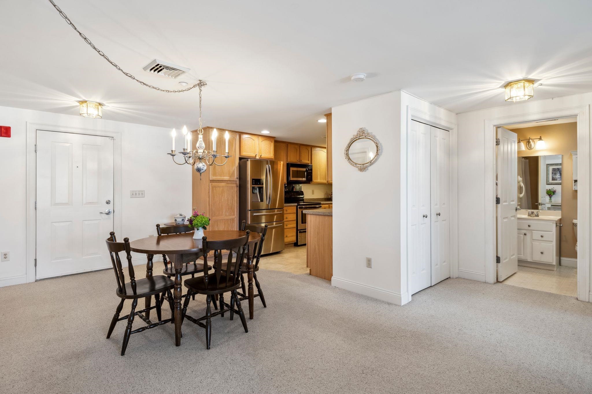 373 Lafayette Road, Unit 202 Hampton, NH 03842 - Photo 8 of 23