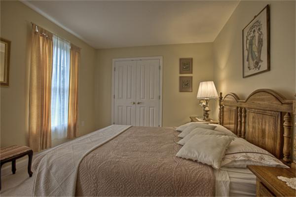 40 Amberville Road North Andover, MA 01845 - Photo 14 of 27 Gallery Image 14