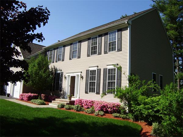 40 Amberville Road North Andover, MA 01845 - Photo 2 of 27 Gallery Image 2