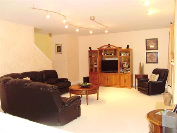 40 Amberville Road North Andover, MA 01845 - Photo 25 of 27 Gallery Image 25
